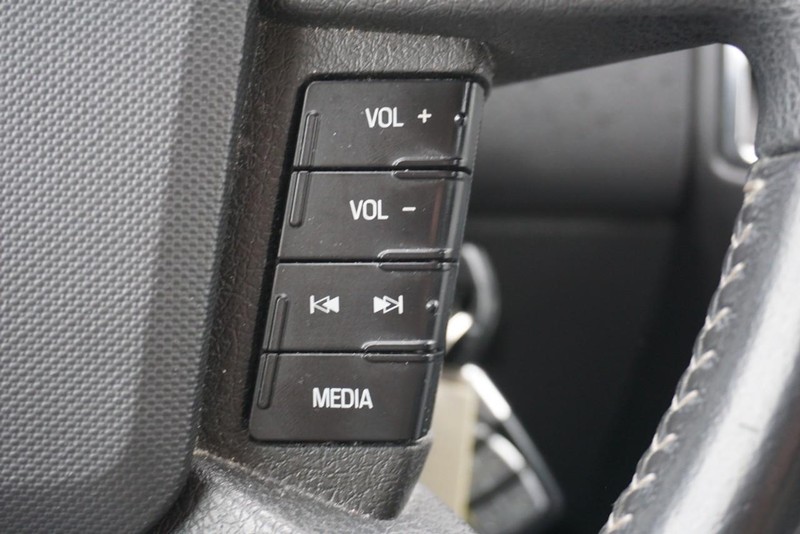 Ford Edge Vehicle Full-screen Gallery Image 40