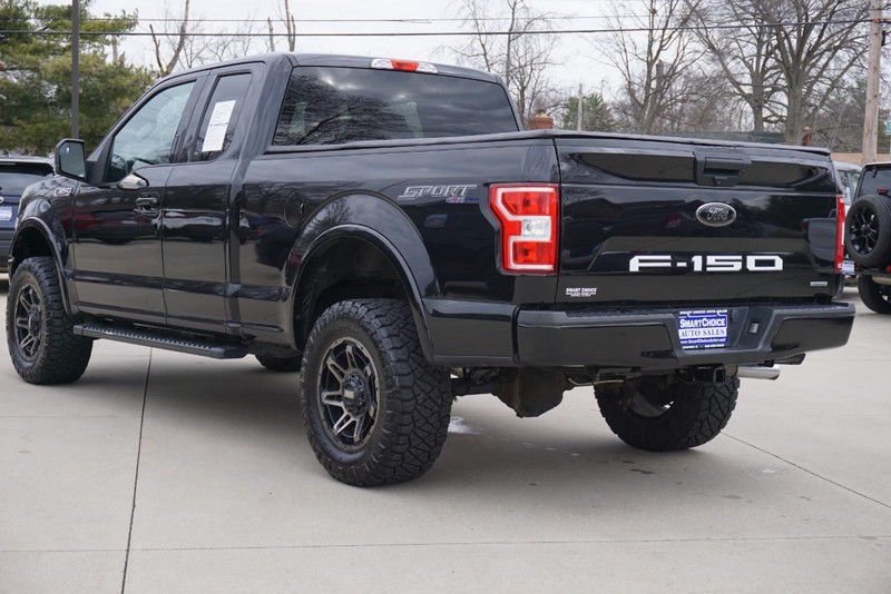 Ford F-150 Vehicle Full-screen Gallery Image 05