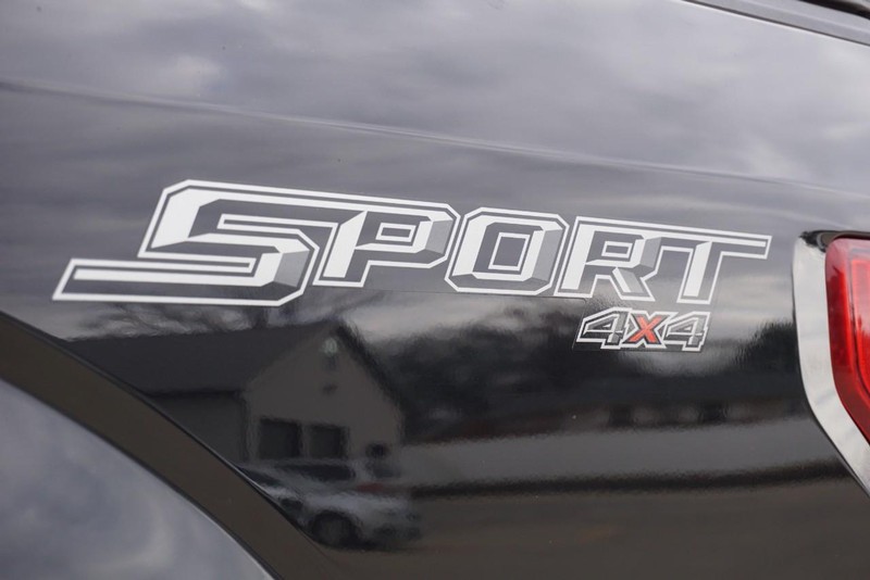 Ford F-150 Vehicle Full-screen Gallery Image 20