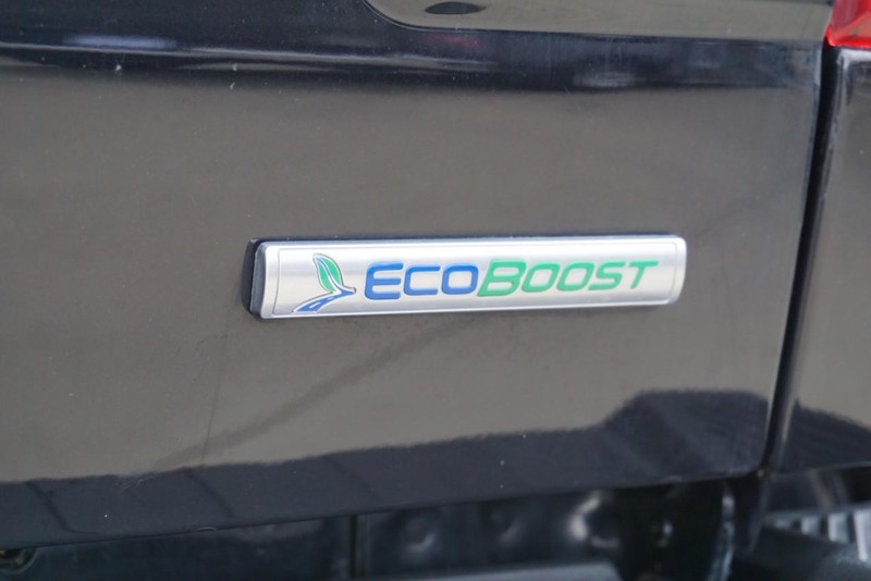 Ford F-150 Vehicle Full-screen Gallery Image 25