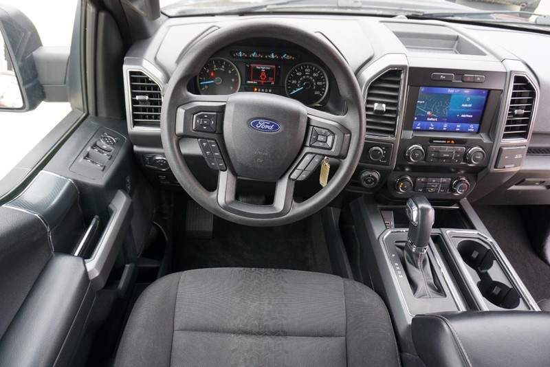 Ford F-150 Vehicle Full-screen Gallery Image 39