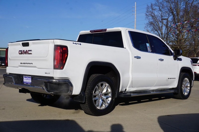 GMC Sierra 1500 Vehicle Full-screen Gallery Image 03