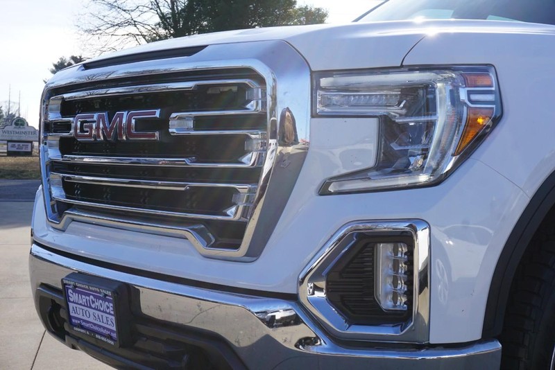 GMC Sierra 1500 Vehicle Full-screen Gallery Image 11