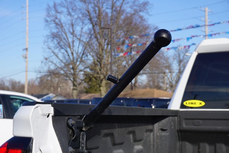 GMC Sierra 1500 Vehicle Full-screen Gallery Image 25