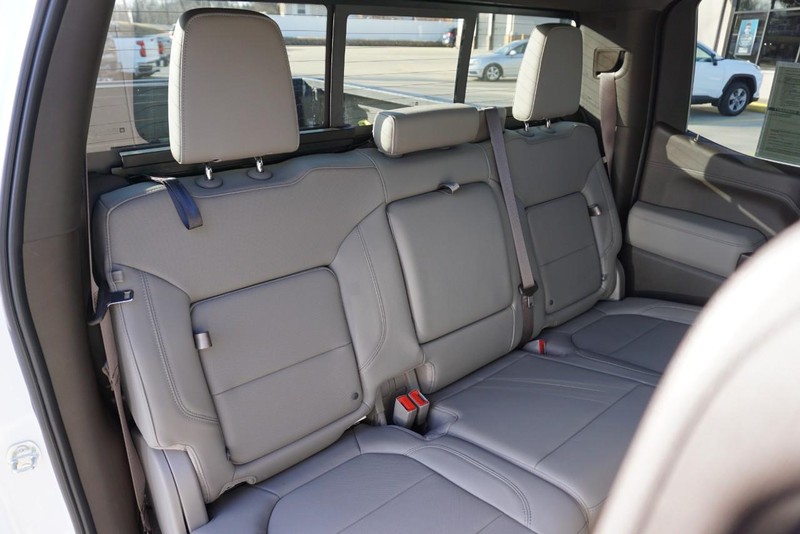 GMC Sierra 1500 Vehicle Full-screen Gallery Image 36