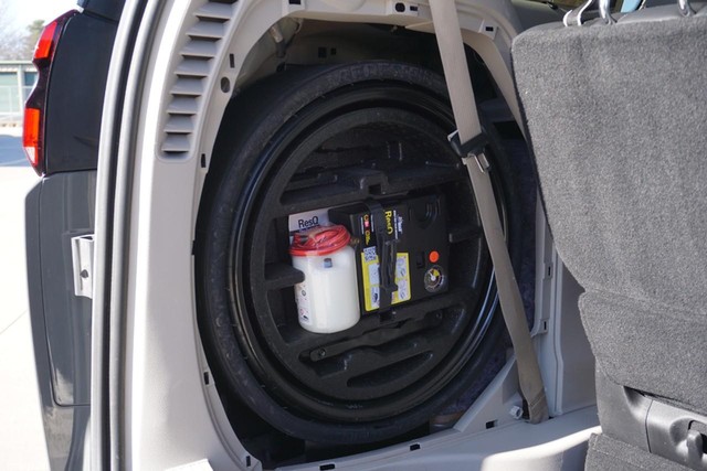 2021 Chrysler Pacifica Touring L image 19