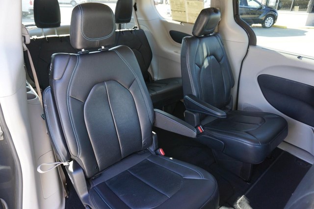 2021 Chrysler Pacifica Touring L image 27