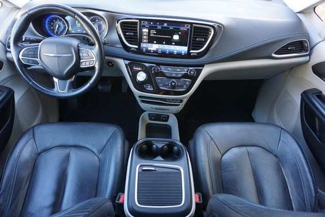 2021 Chrysler Pacifica Touring L image 31