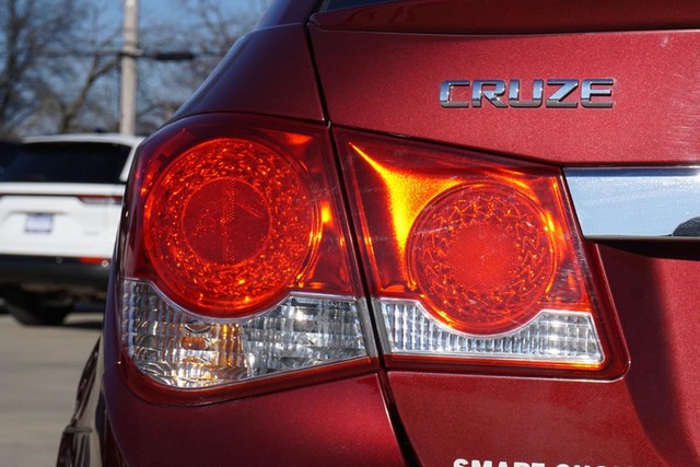 2016 Chevrolet Cruze Limited LT FWD image 17
