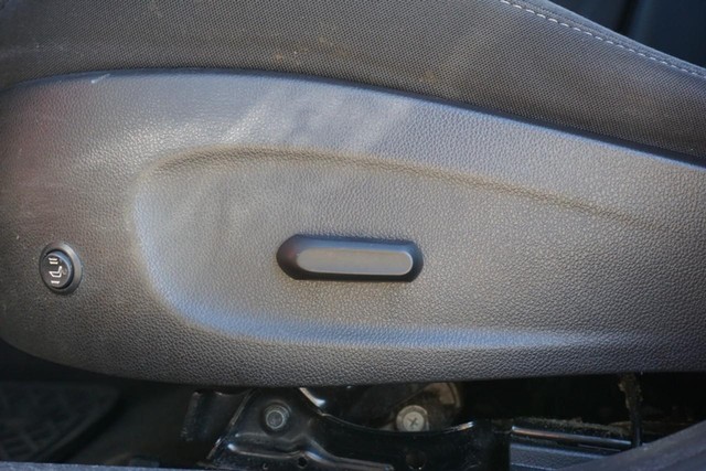 2016 Chevrolet Cruze Limited LT FWD image 23