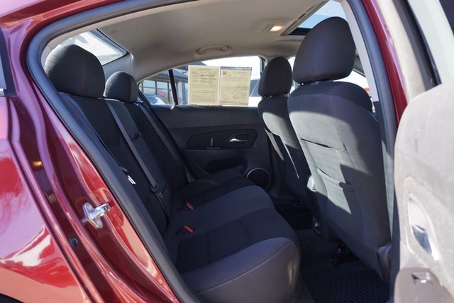 2016 Chevrolet Cruze Limited LT FWD image 28