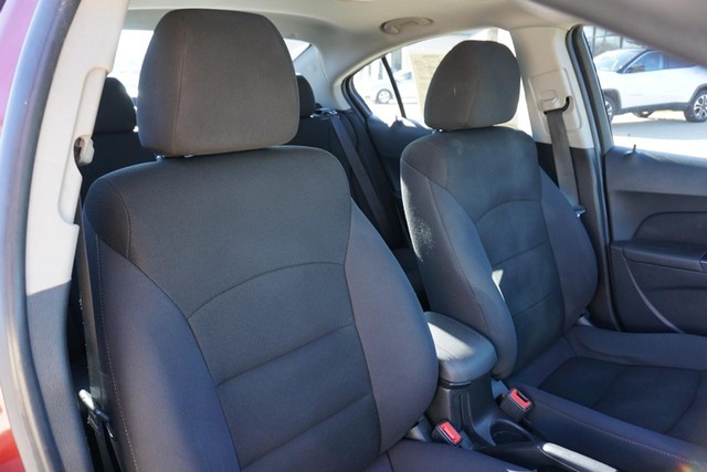 2016 Chevrolet Cruze Limited LT FWD image 31