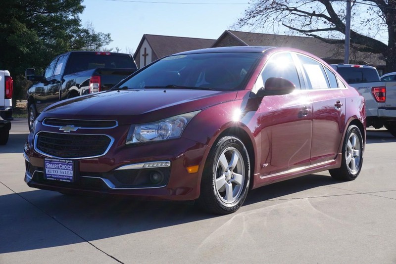 Chevrolet Cruze Limited Vehicle Full-screen Gallery Image 07
