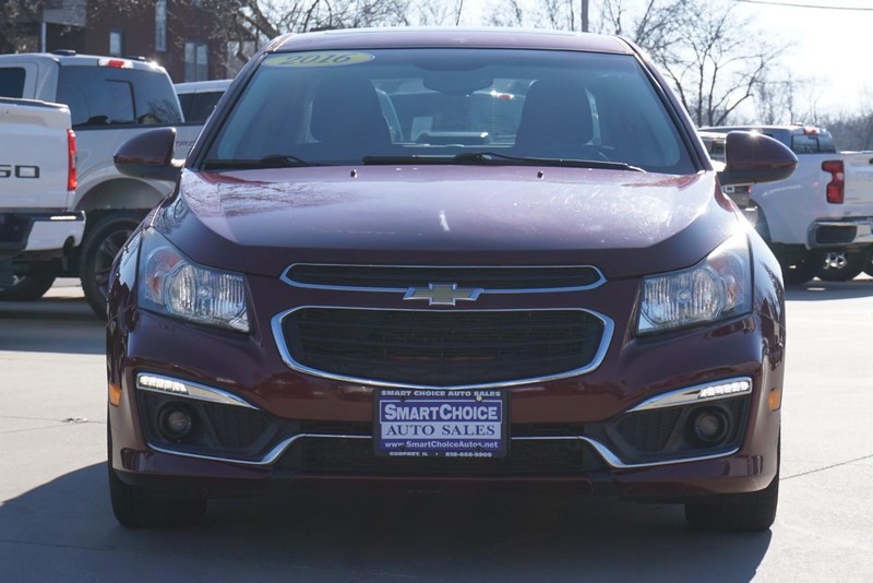 Chevrolet Cruze Limited Vehicle Full-screen Gallery Image 08