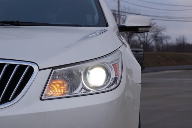 2013 Buick LaCrosse Touring FWD image 10