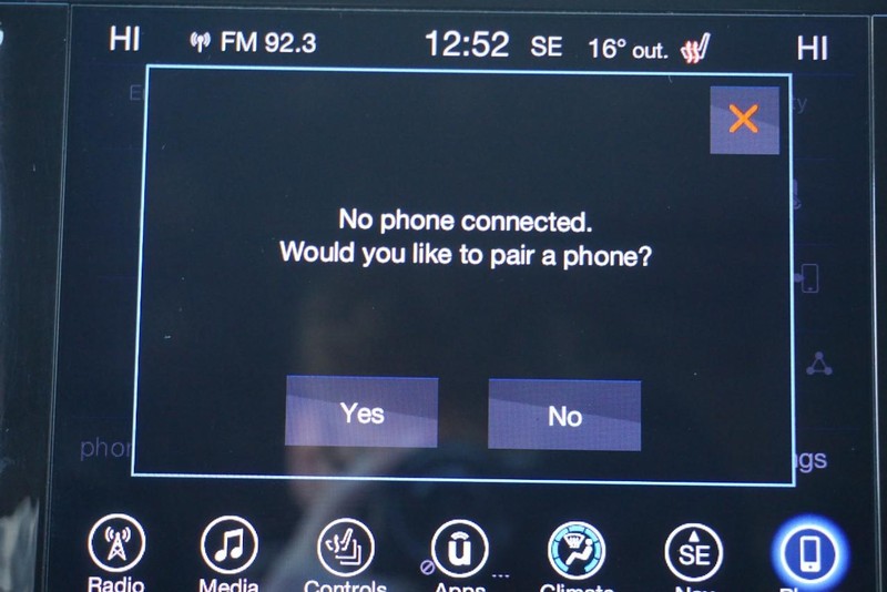 Chrysler Pacifica Vehicle Full-screen Gallery Image 46