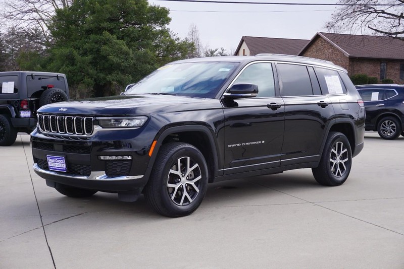 Jeep Grand Cherokee L Vehicle Full-screen Gallery Image 07