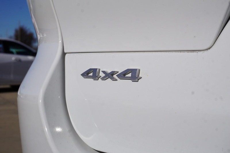 Jeep Grand Cherokee L Vehicle Full-screen Gallery Image 18