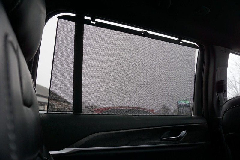 Jeep Grand Cherokee L Vehicle Full-screen Gallery Image 41