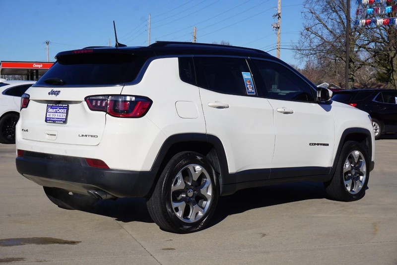 Jeep Compass Vehicle Full-screen Gallery Image 03