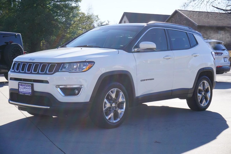 Jeep Compass Vehicle Full-screen Gallery Image 07