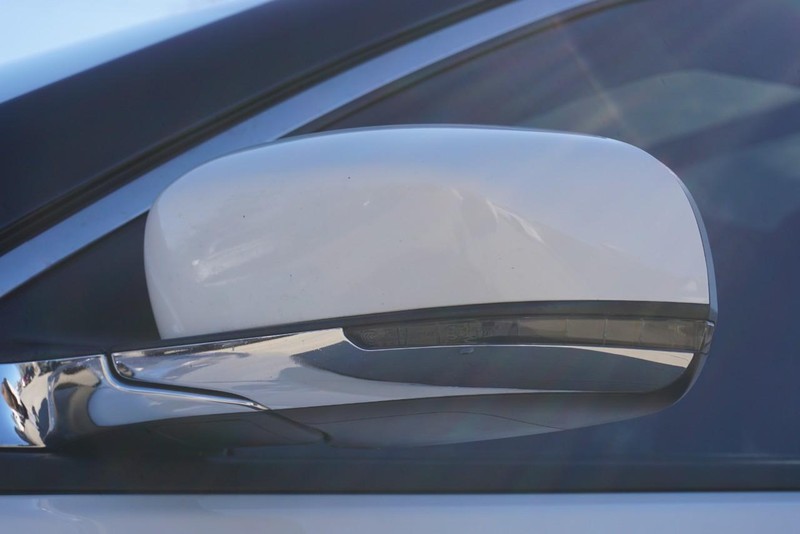 Jeep Compass Vehicle Full-screen Gallery Image 12