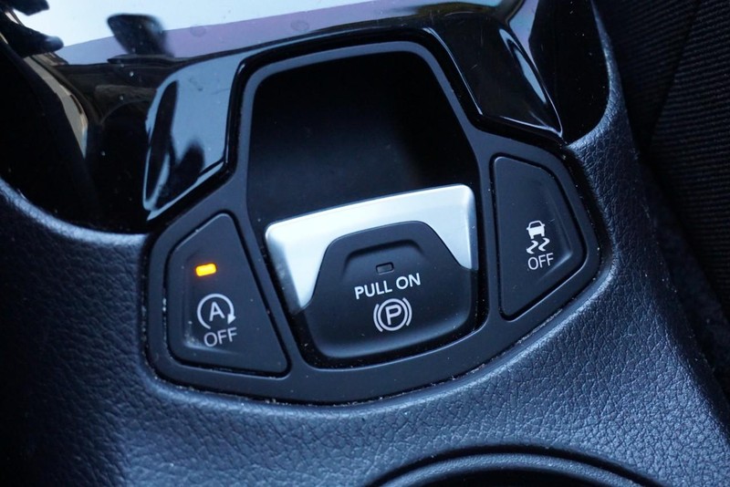 Jeep Compass Vehicle Full-screen Gallery Image 43