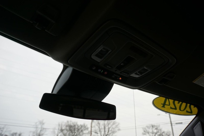 Chevrolet Silverado 1500 Vehicle Full-screen Gallery Image 51