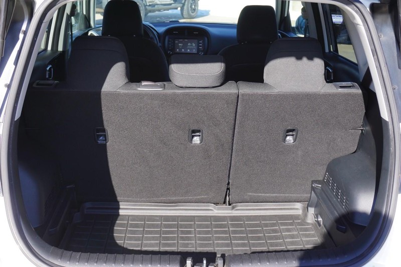 Kia Soul Vehicle Full-screen Gallery Image 20