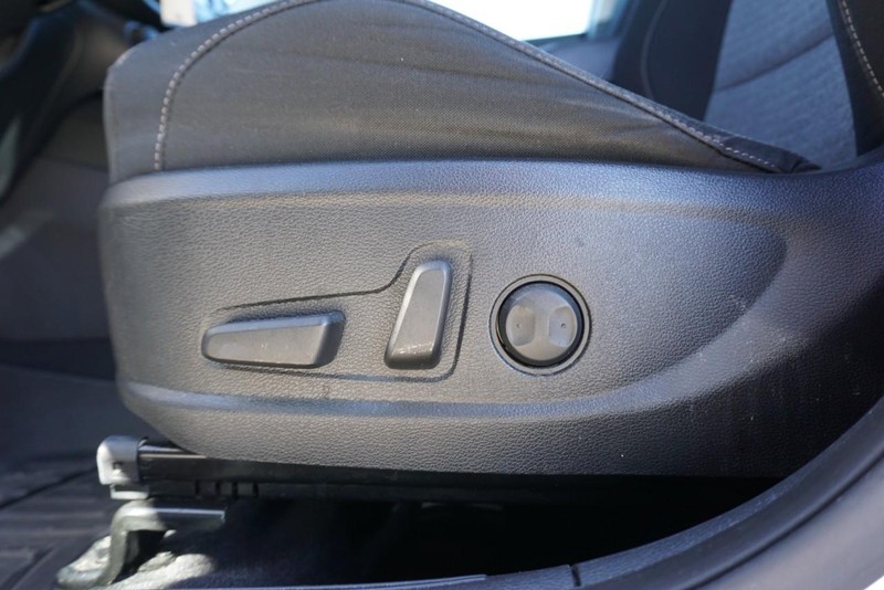 Kia Soul Vehicle Full-screen Gallery Image 22