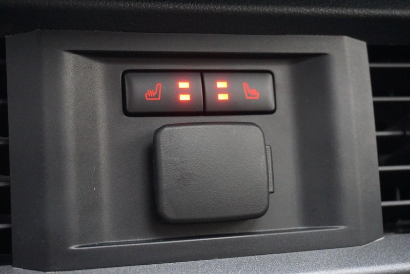 Ford F-150 Vehicle Full-screen Gallery Image 41