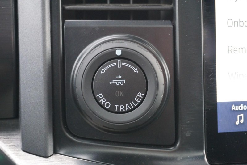 Ford F-150 Vehicle Full-screen Gallery Image 49