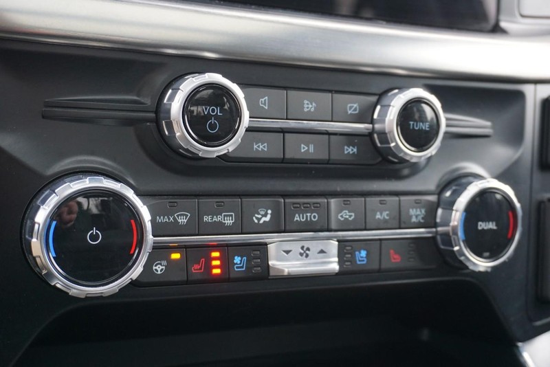 Ford F-150 Vehicle Full-screen Gallery Image 50