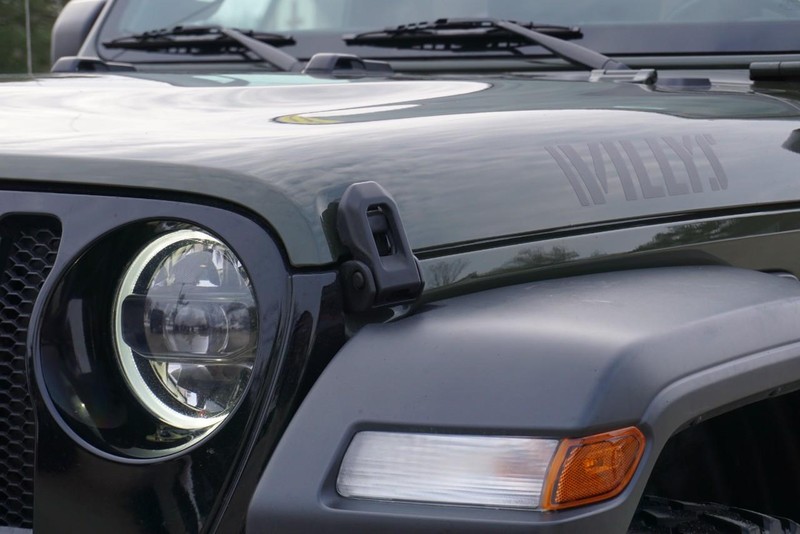 Jeep Wrangler Vehicle Full-screen Gallery Image 11