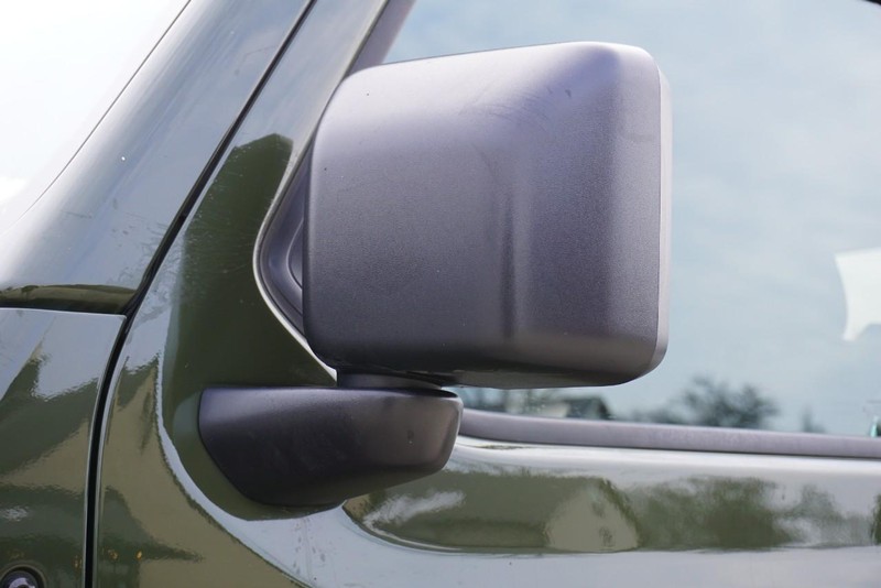 Jeep Wrangler Vehicle Full-screen Gallery Image 14