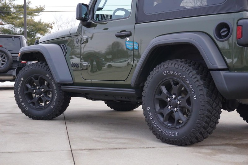 Jeep Wrangler Vehicle Full-screen Gallery Image 16