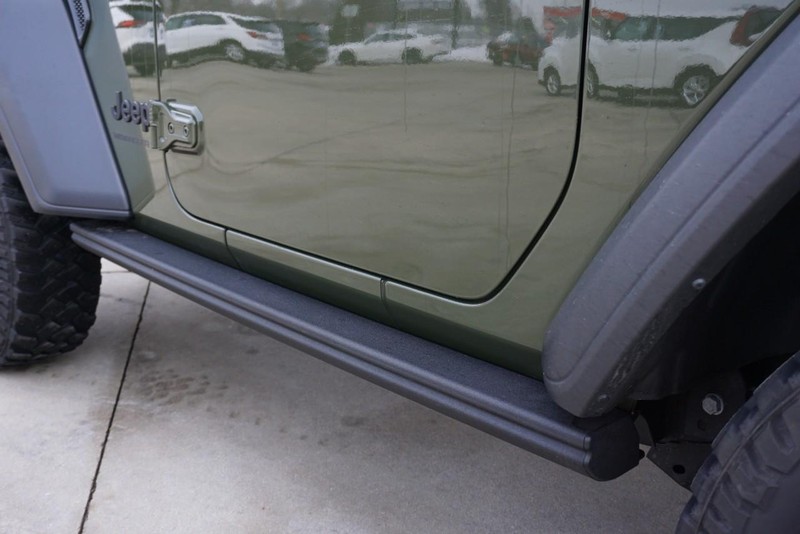 Jeep Wrangler Vehicle Full-screen Gallery Image 18