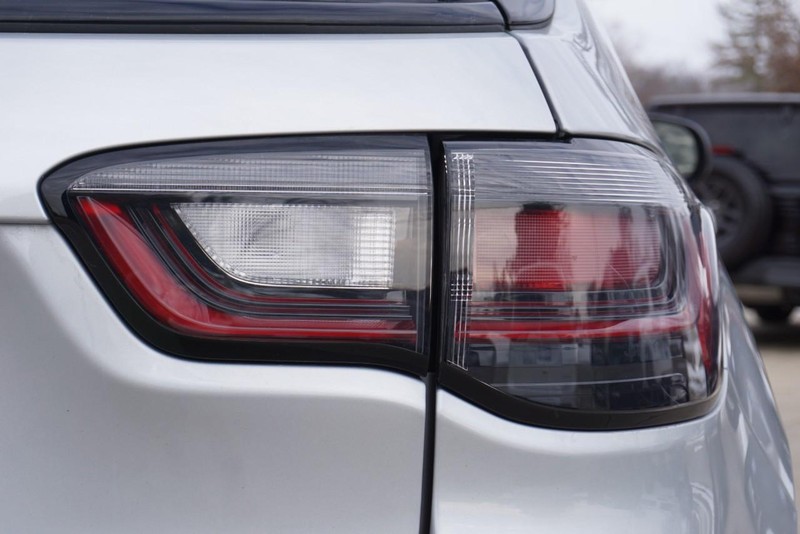 Jeep Compass Vehicle Full-screen Gallery Image 18