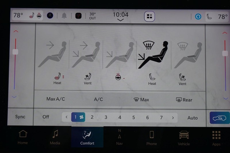 Jeep Compass Vehicle Full-screen Gallery Image 45