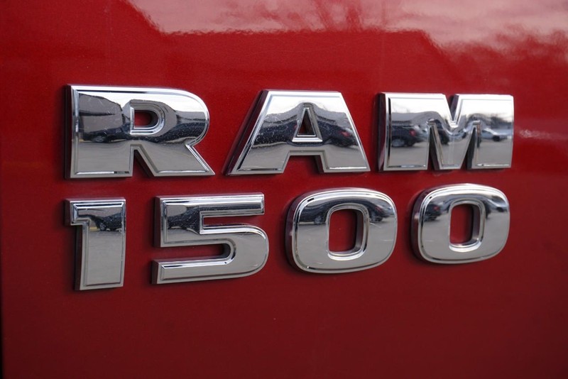 Ram 1500 Vehicle Full-screen Gallery Image 13