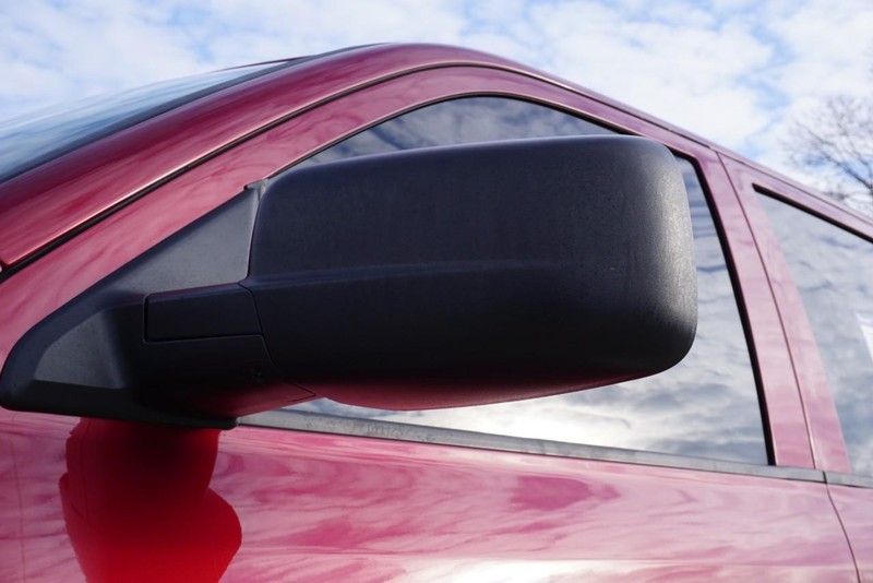 Ram 1500 Vehicle Full-screen Gallery Image 14