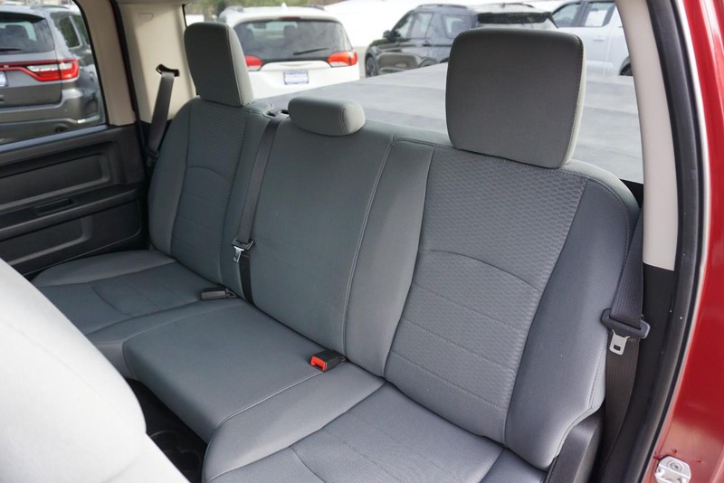 Ram 1500 Vehicle Full-screen Gallery Image 28