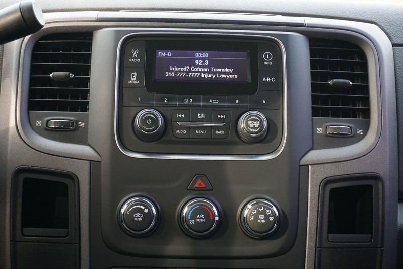 Ram 1500 Vehicle Full-screen Gallery Image 35