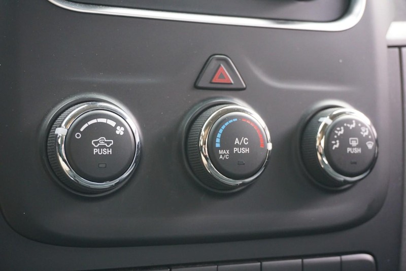 Ram 1500 Vehicle Full-screen Gallery Image 43