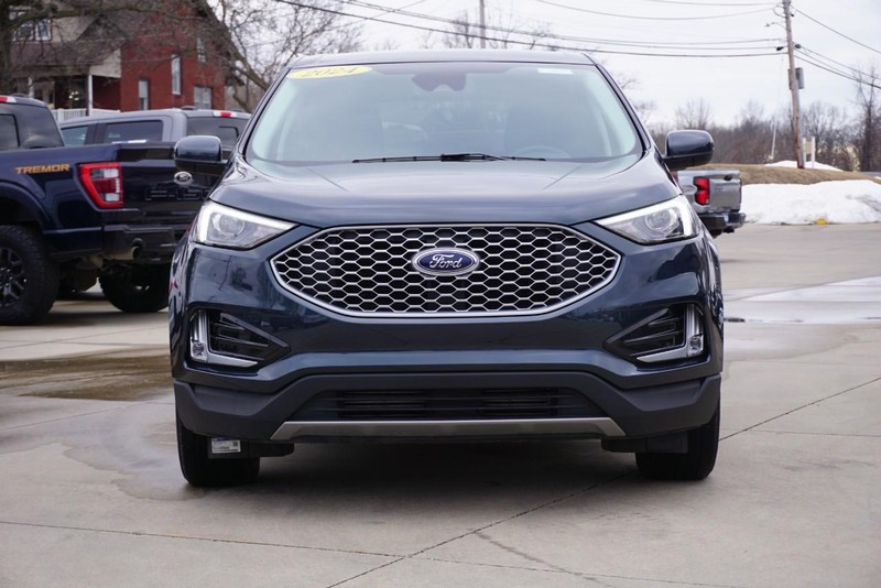 Ford Edge Vehicle Full-screen Gallery Image 08