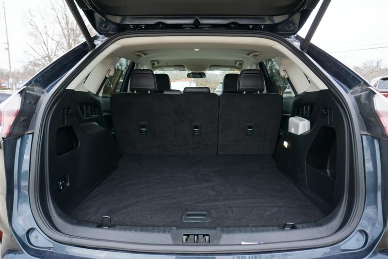 Ford Edge Vehicle Full-screen Gallery Image 20