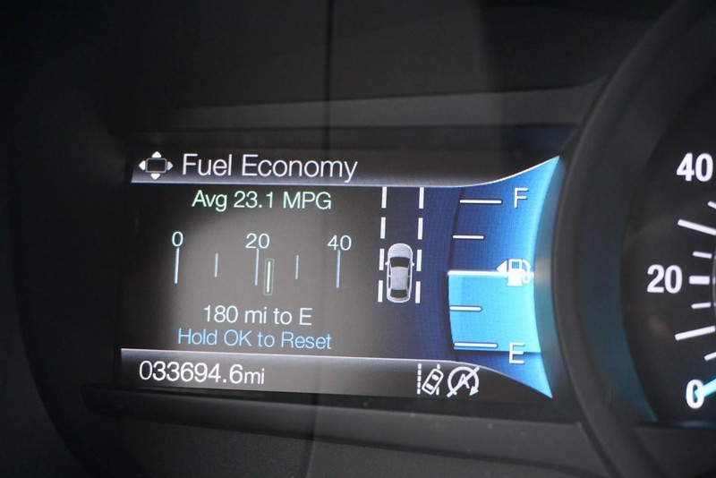 Ford Edge Vehicle Full-screen Gallery Image 39