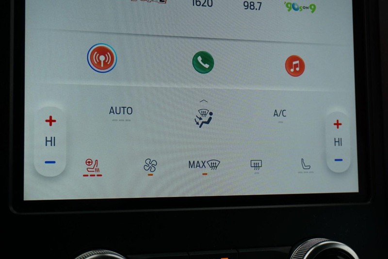 Ford Edge Vehicle Full-screen Gallery Image 41