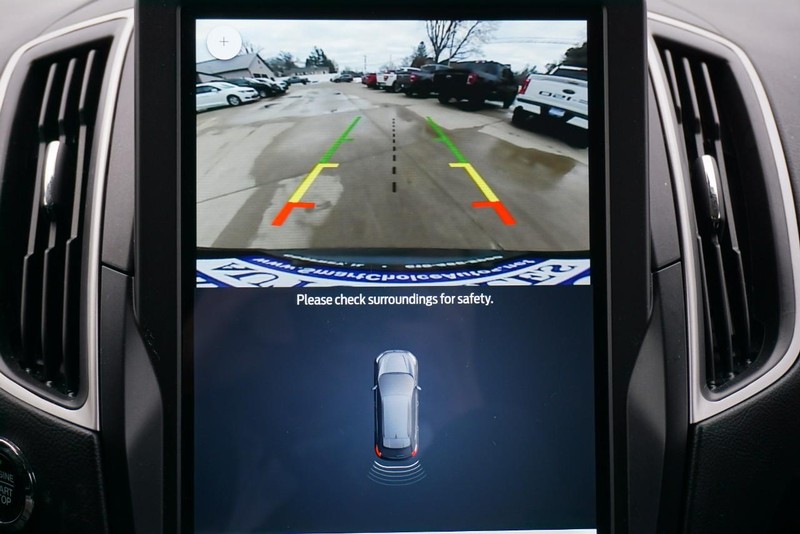 Ford Edge Vehicle Full-screen Gallery Image 49