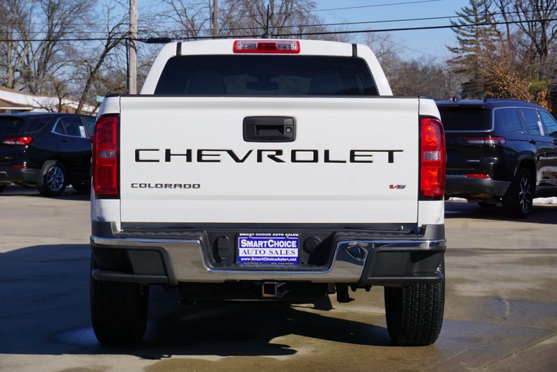 Chevrolet Colorado Vehicle Full-screen Gallery Image 04